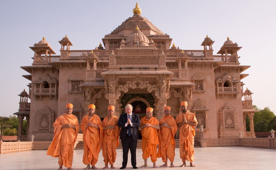 Johnson visits Akshardham temple in Gujarat